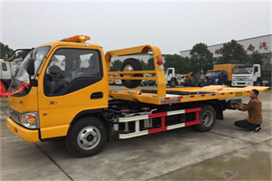 桂阳哪里有拖车服务