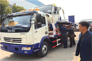 桂阳汽车道路救援拖车价格